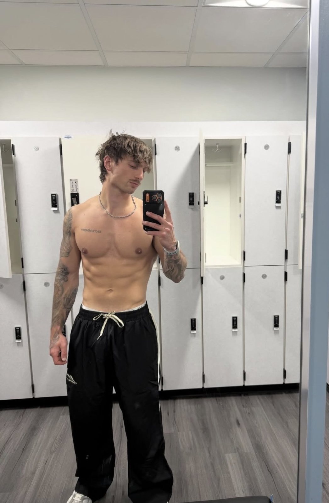 Smigosss gym mirror photo