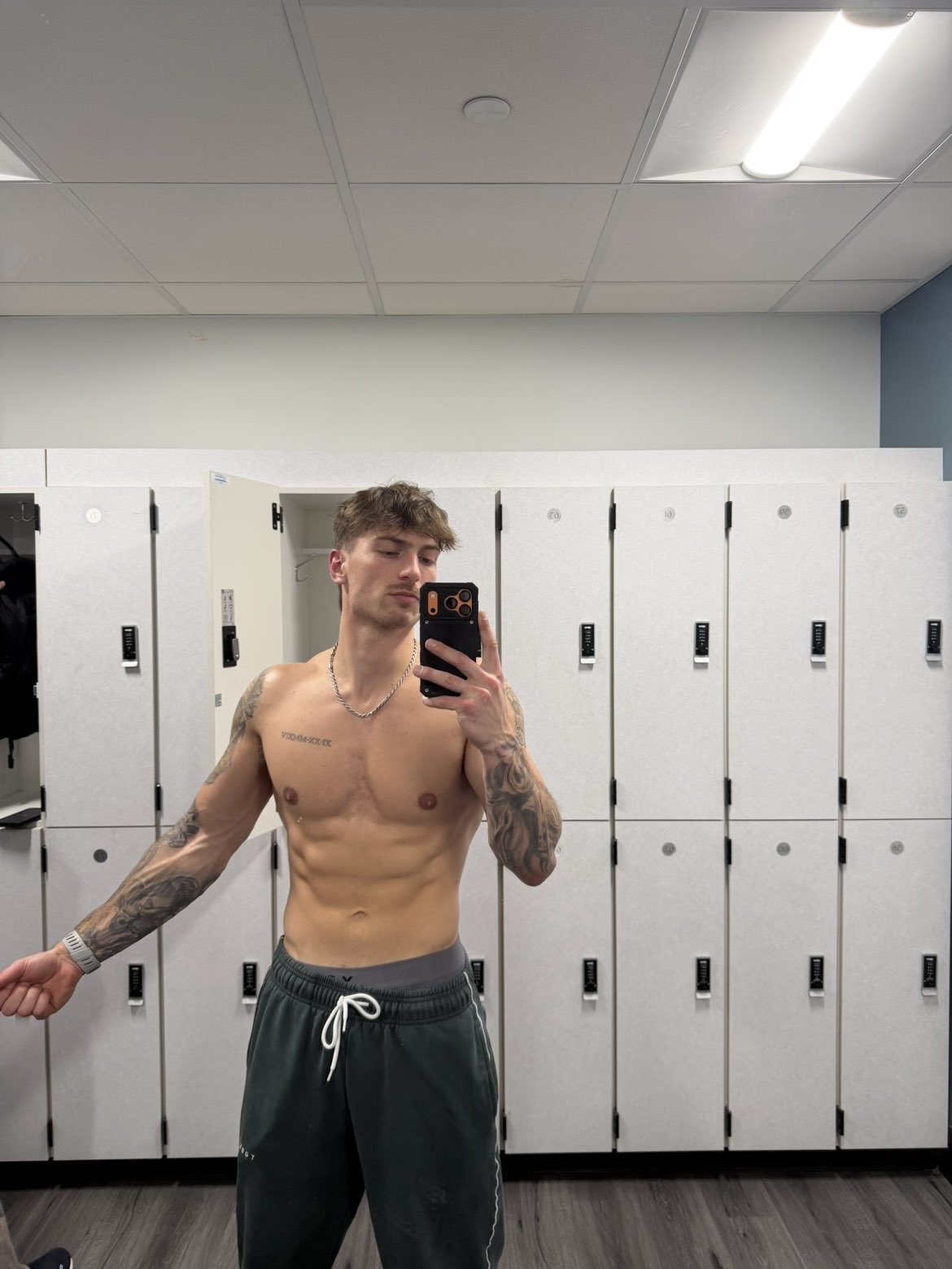 Smigosss training gym mirror photo