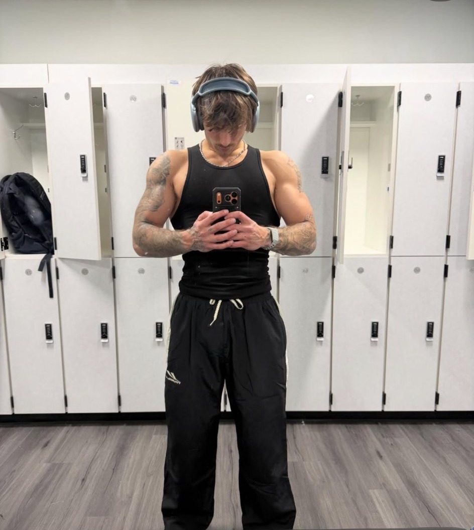 Fitness content crop
